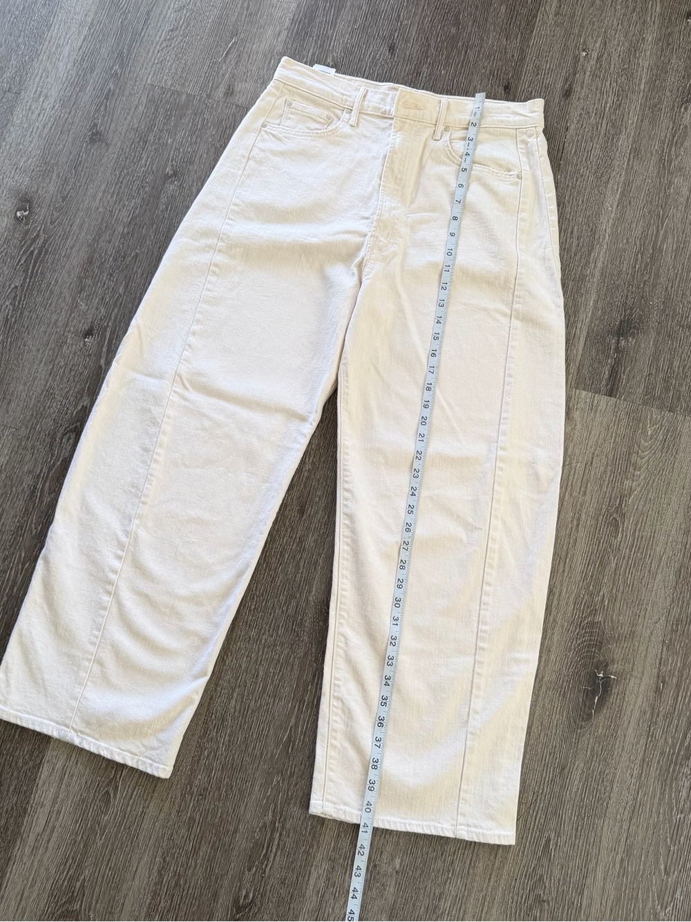 MOTHER Wide-Leg High-Rise Jeans in Cream - Picture 4 of 11
